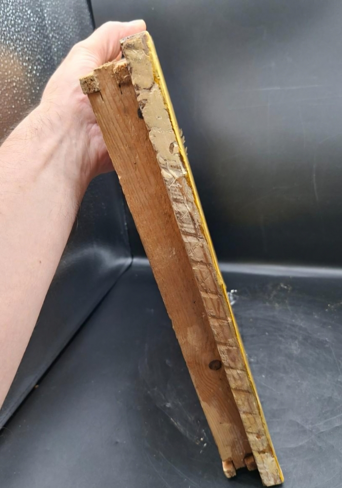 Icono ruso de la Advocación de la Virgen en marco dorado y caja en madera y cristal de época