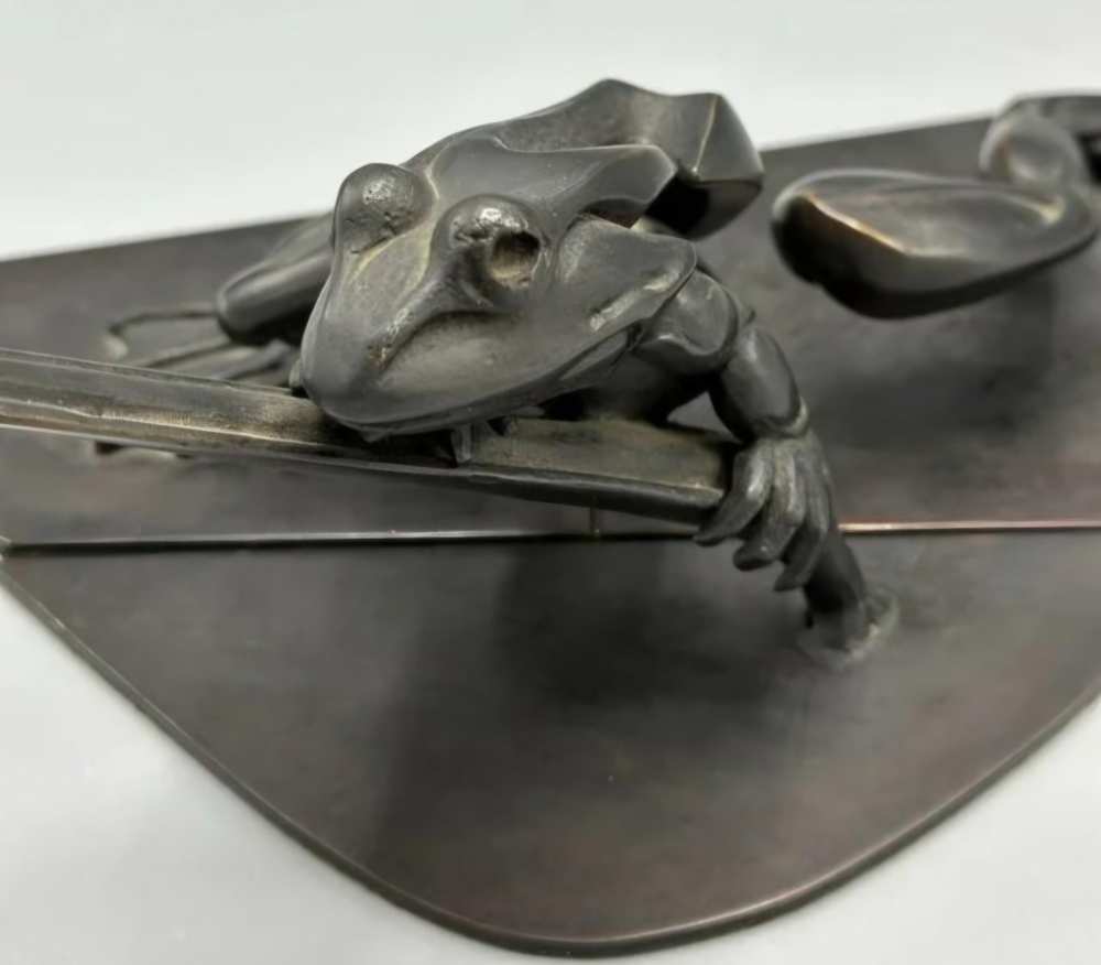 Escultura de rana en tres partes, bronce de Chiqui Diaz, firmado y numerado