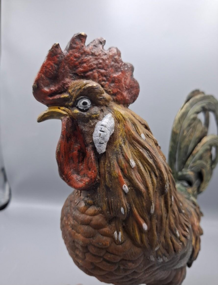 Gallo en bronce policromado de Viena con sello