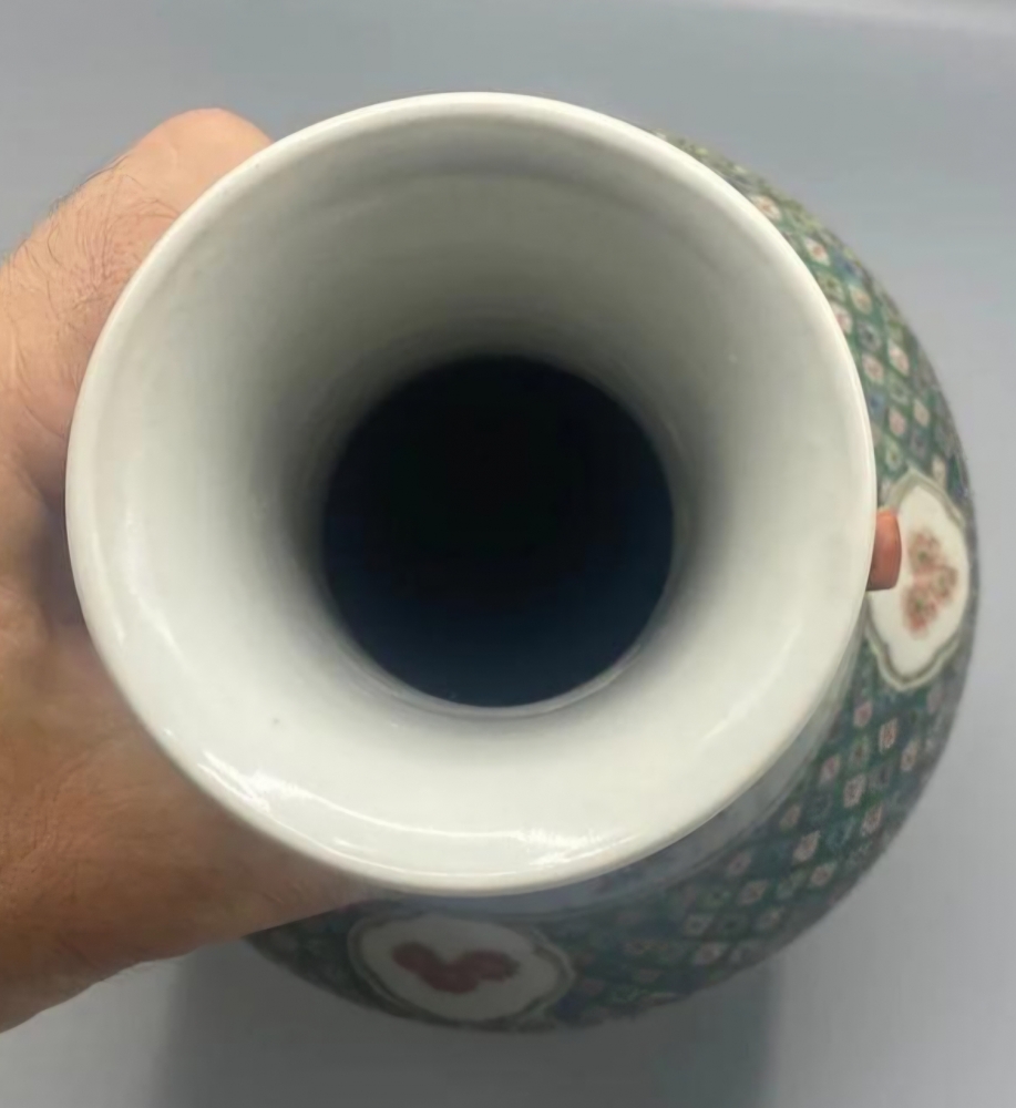 Jarron de porcelana china, familia verde 