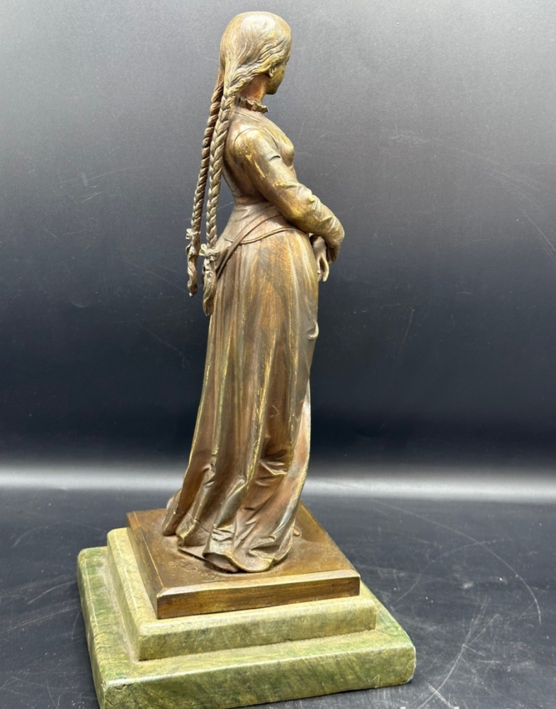  Escultura francesa de Joven en bronce, firmada P. Duboy