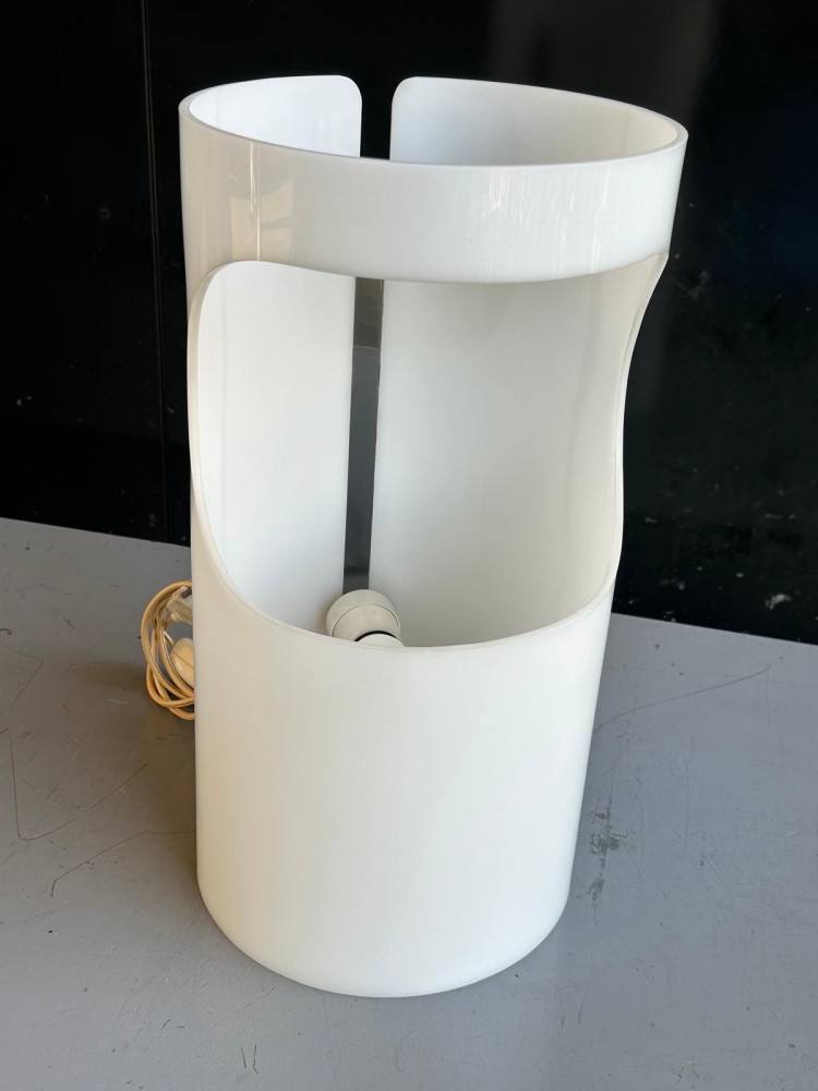 Lámpara de sobremesa Tramo, Cilindro, diseño de Joan Antoni Blanc, 1967
