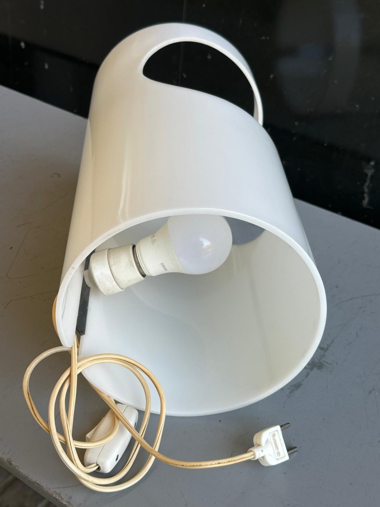 Lámpara de sobremesa Tramo, Cilindro, diseño de Joan Antoni Blanc, 1967