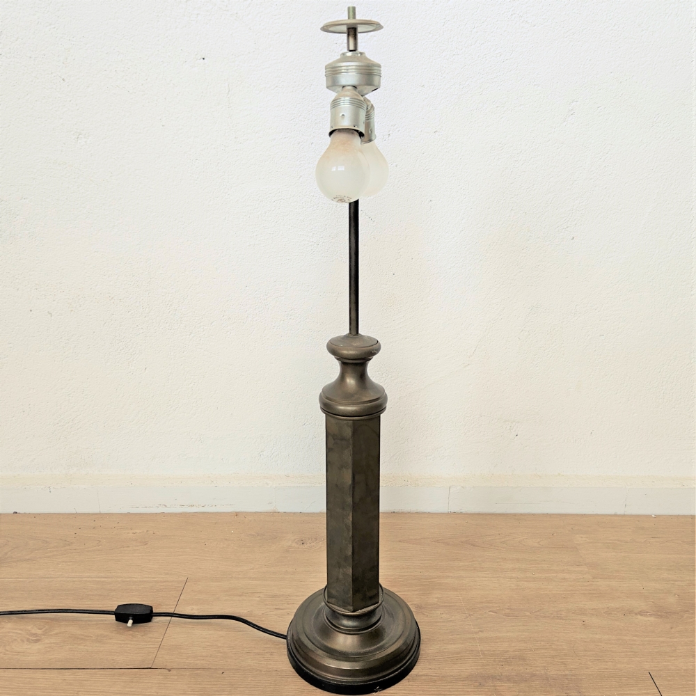Lámpara de sobremesa art déco, latón, 1930 - 1940