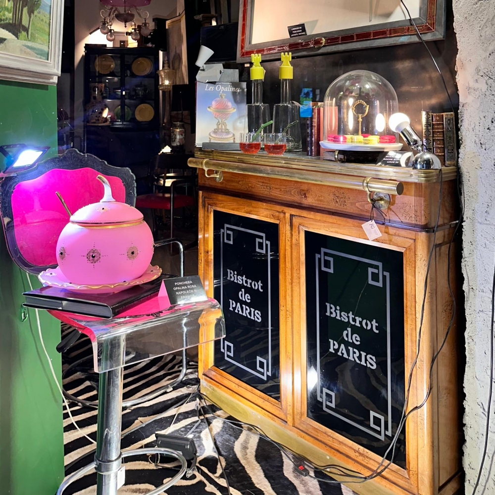 Mueble bar “Bistrot de París”, madera de cerezo, zinc y latón dorado, Roche Bobois, Francia, años 80