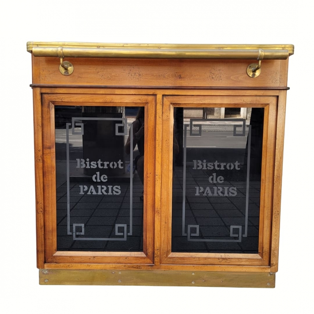 Mueble bar “Bistrot de París”, madera de cerezo, zinc y latón dorado, Roche Bobois, Francia, años 80