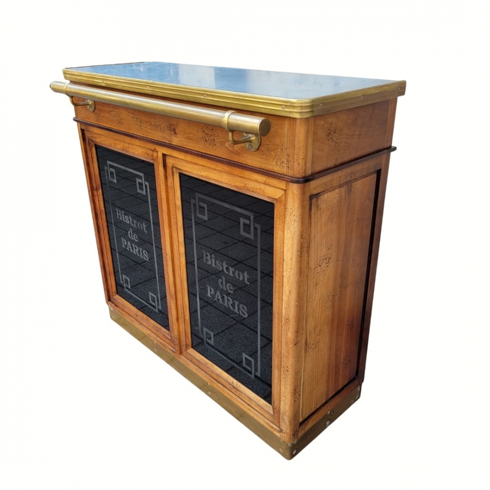 Mueble bar “Bistrot de París”, madera de cerezo, zinc y latón dorado, Roche Bobois, Francia, años 80