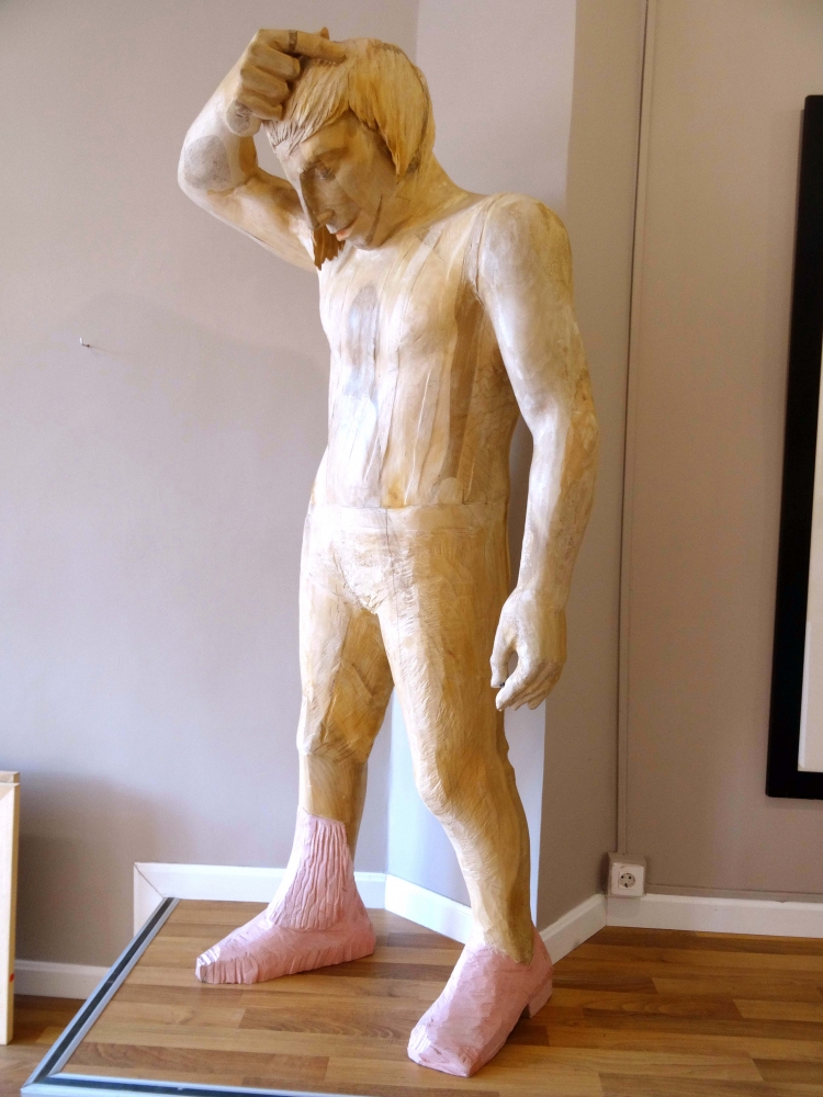 Francisco Leiro, escultura contemporánea, madera policromada, hombre de pie, 2004
