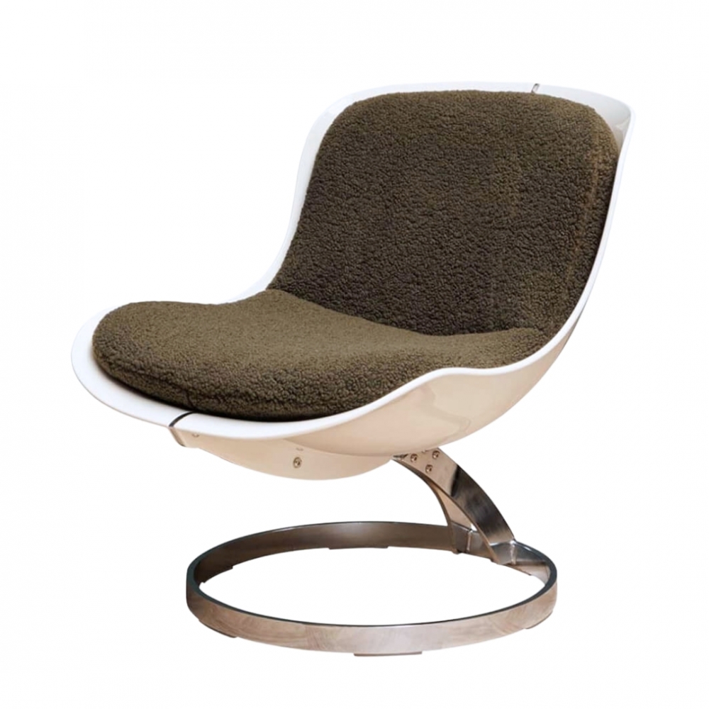 Sillón Goldfinger, after Michel Cadestin, estilo Space Age, fibra de vidrio y acero cromado, Francia, años 90