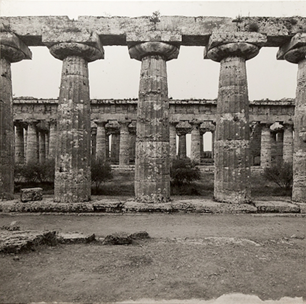 Ferran Freixa, Templo de Hera en Paestum, 1985, gelatina de plata