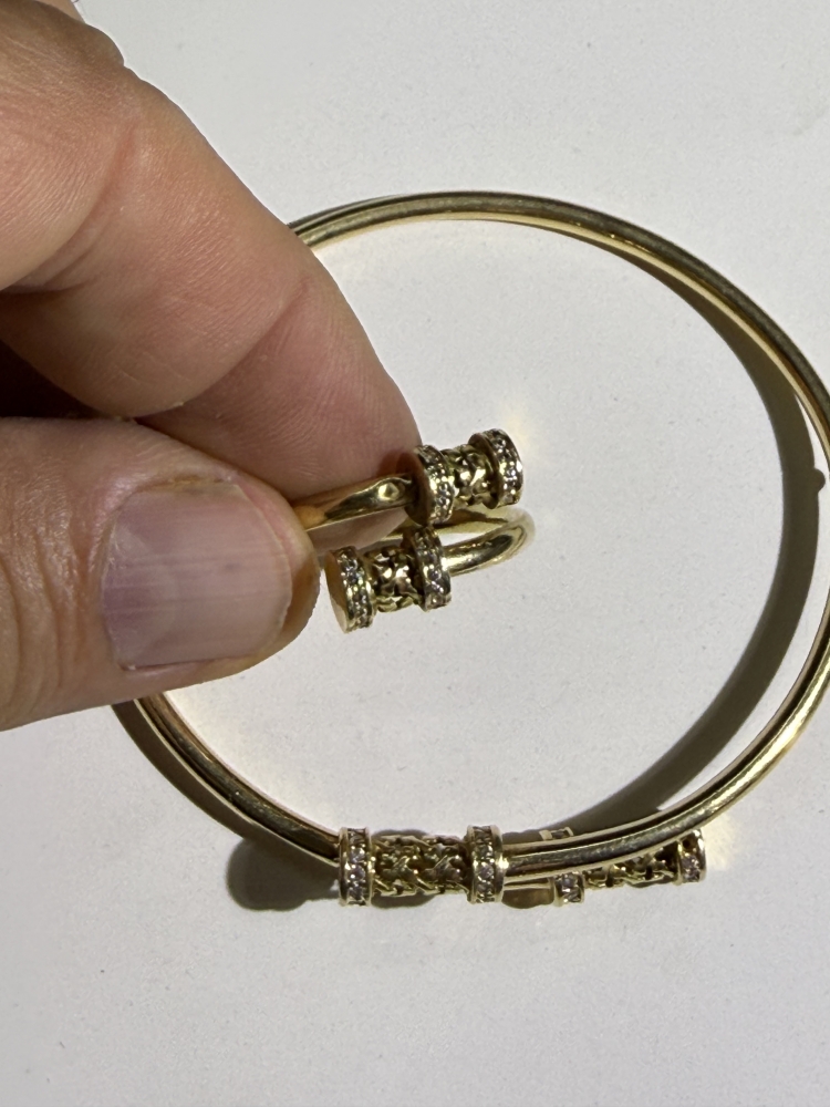Conjunto de joyas de 2 piezas, oro amarillo y circonites 