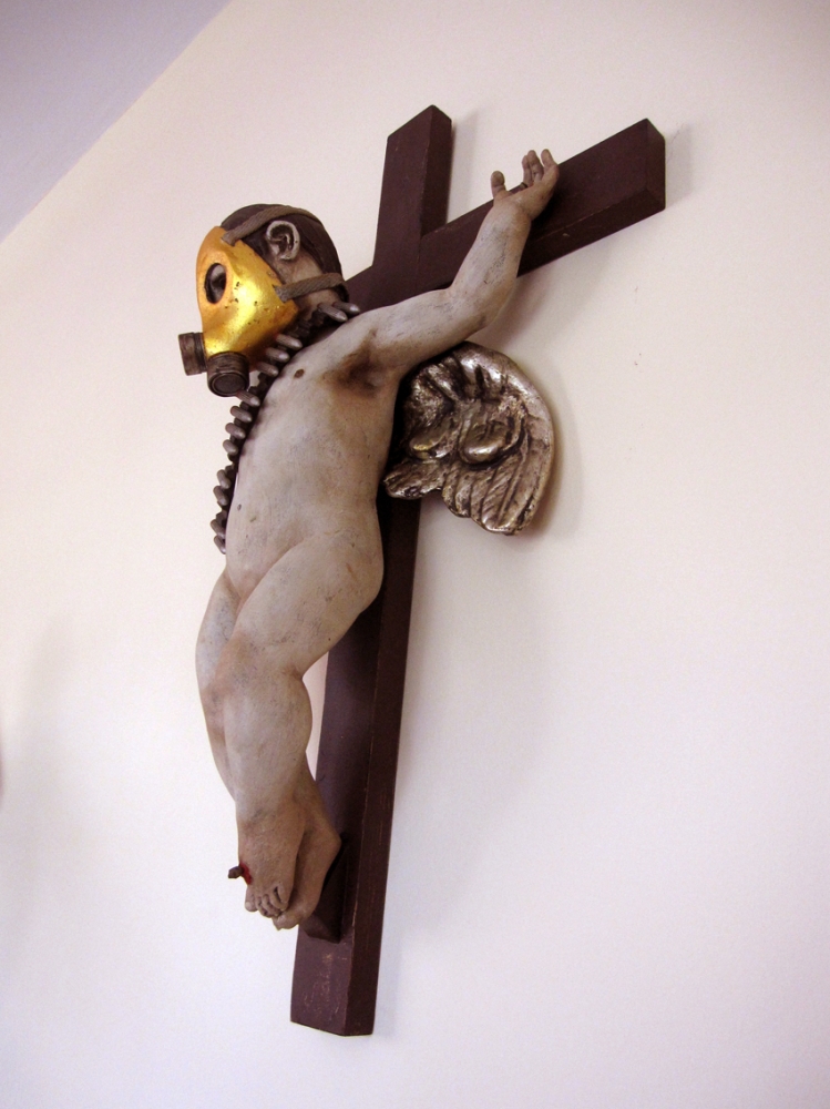 Óscar Salmerón, escultura contemporánea, ángel crucificado, 2009