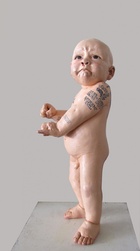 Javier Aguilera, escultura figurativa contemporánea, manga, niño video juegos, 2006