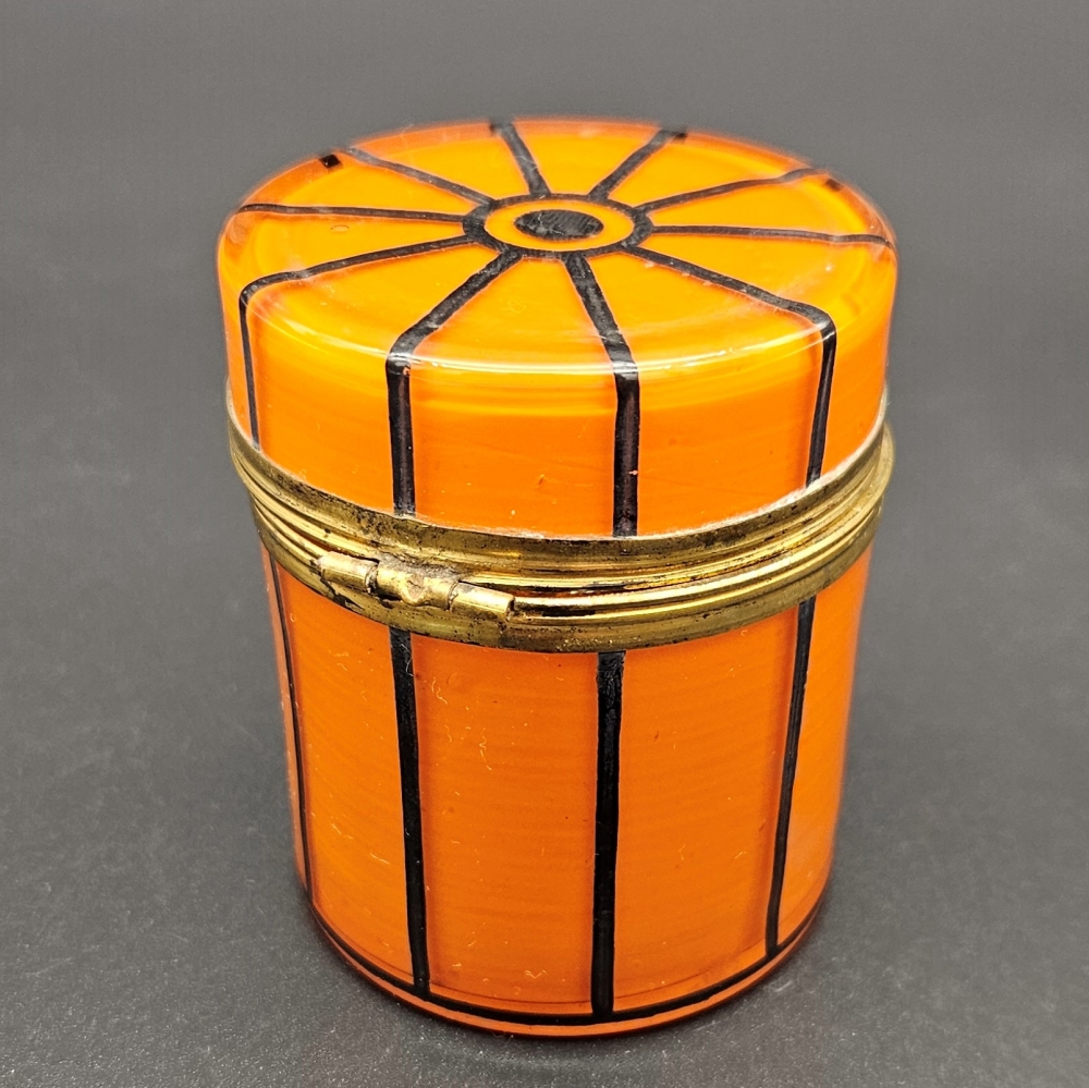 Caja art déco con tapa de cristal de Johann Lötz Witwe, 1910 - 1920
