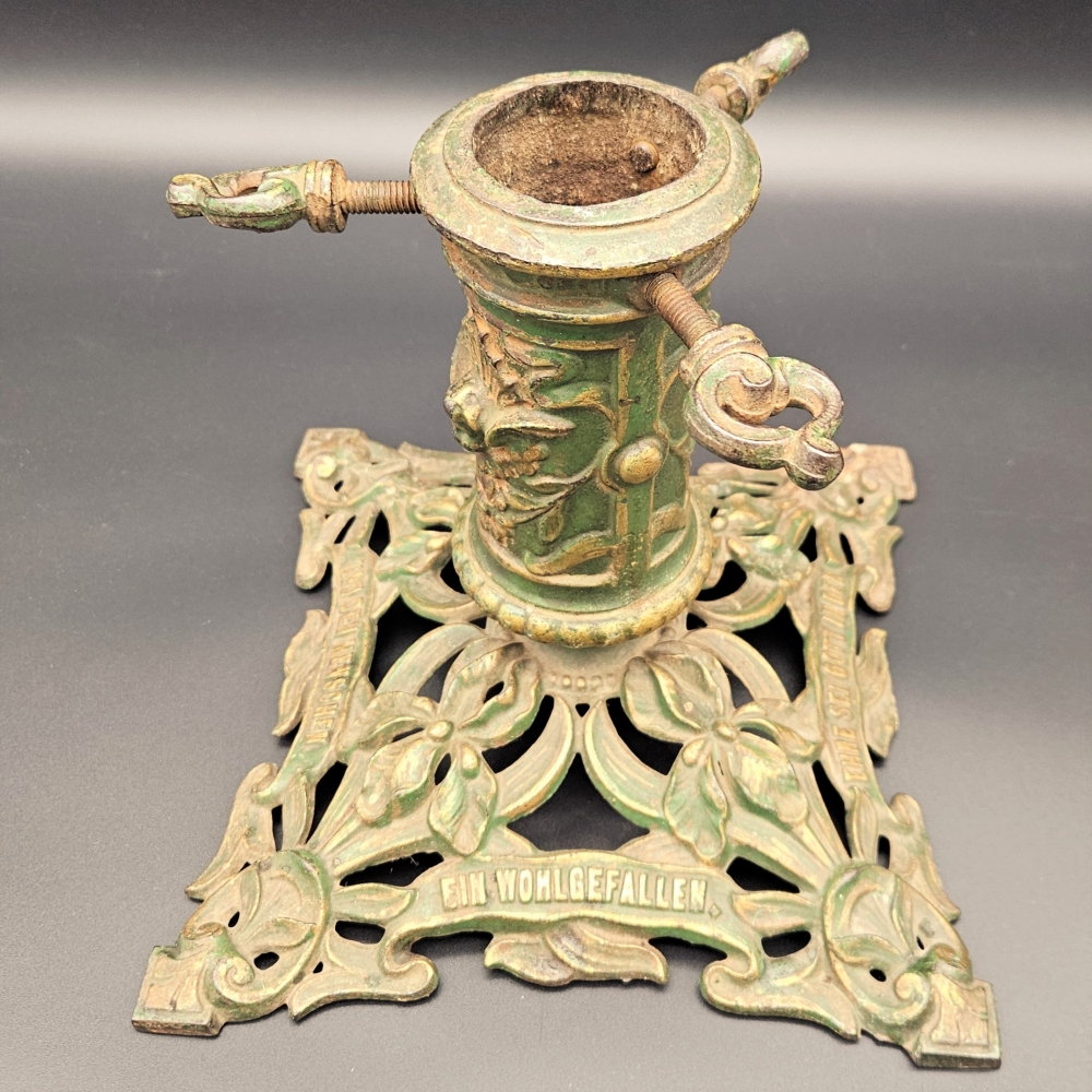 Soporte art nouveau para árbol de navidad de hierro fundido, 1910-1920