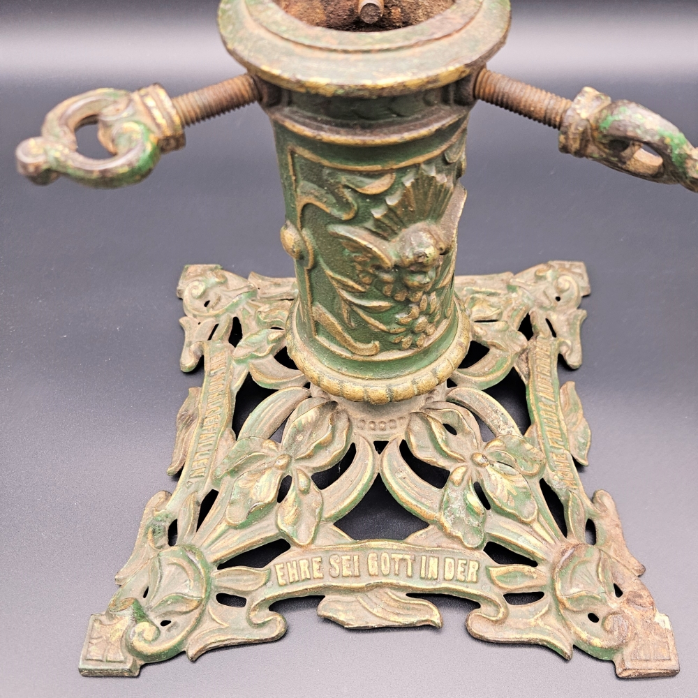 Soporte art nouveau para árbol de navidad de hierro fundido, 1910-1920