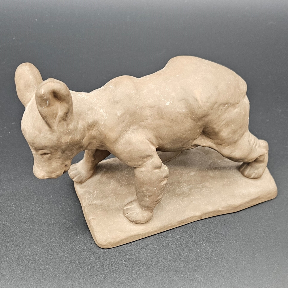 Oso de cerámica de Lilli Hummel König para la Karlsruher Majolika, 1936