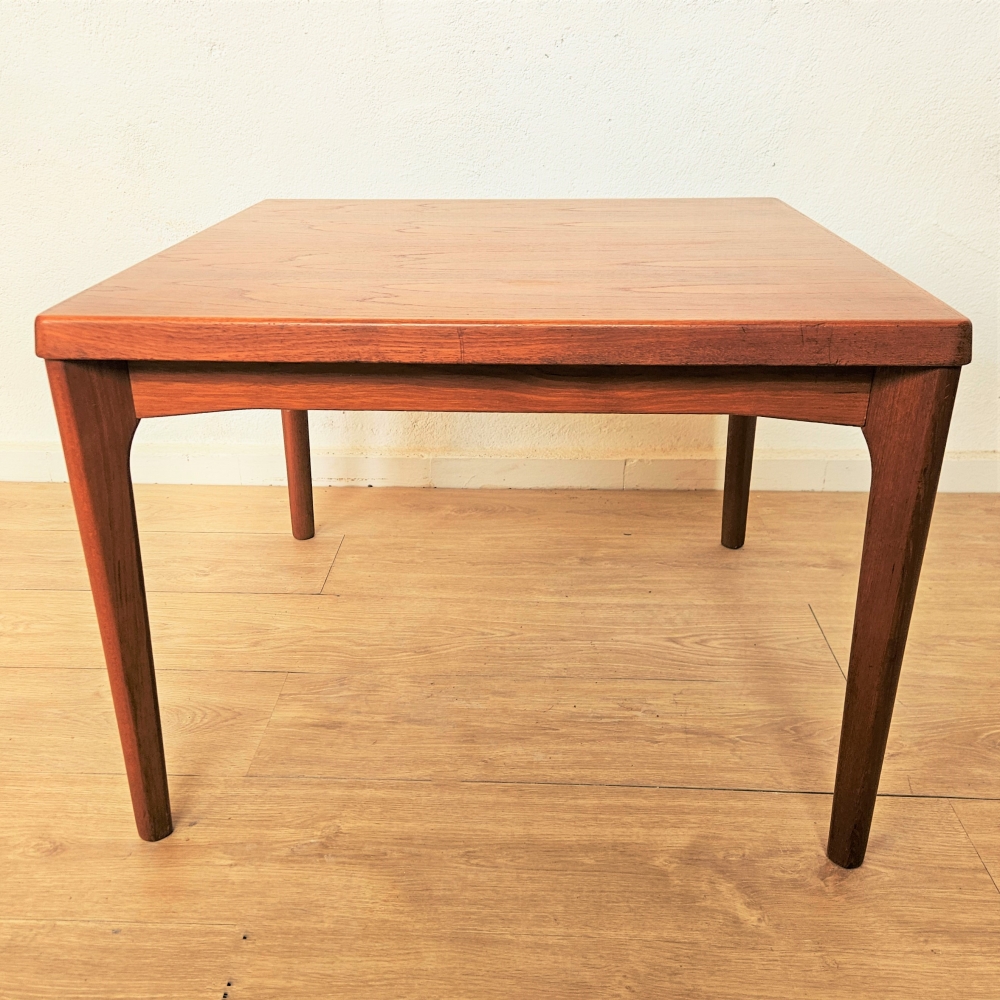 Mesa mid century de teca de Henry Kjærnulf para Vejle Stolfabrik, Dinamarca, 1960 - 1965
