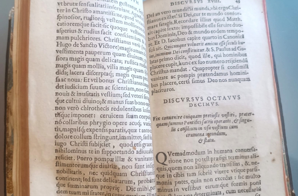 Ioannes Fridericus Matenesius, De Luxu et Abusu Vestium, Alemania, 1612