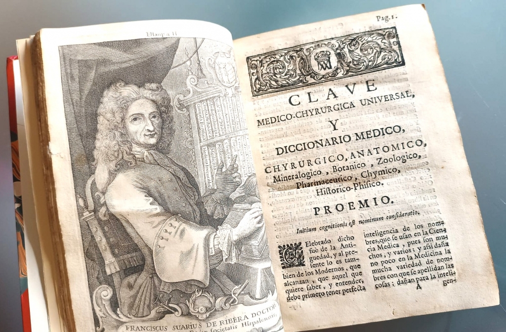 Libro español de 1730, Clave médico-chirúrgica universal, ilustraciones de plantas medicinales