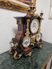 Reloj de sobremesa francés, mármol y bronce, con barómetro y calendario, siglo XIX