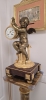 Reloj de sobremesa en bronce dorado y patinado, base de mármol, París, segunda mitad del siglo XIX