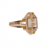 Sortija / Anillo art déco con gran cuarzo citrino, talla esmeralda, oro 18k, años 40