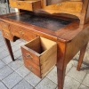Bureau / Escritorio Bonheur du jour, caoba y cuero, Directorio, Francia, principios del siglo XIX