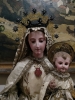 Virgen de la Merced amparando a dos cautivos, talla cap i pota en madera policromada, España, siglo XIX