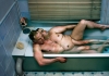 Antony Crossfield, fotografía contemporánea, cuerpos distorsionados en bañera, 2003
