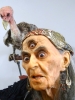 Thomas Kuebler, escultura hiperrealista, bruja con bola, 2009