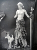 Joel-Peter Witkin, fotografía contemporánea, mujer con perro, 2003