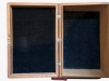 Caja con tapa abombada en micromosaico de marquetería sadeli, hueso y metal, finales del siglo XIX