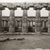 Ferran Freixa, Templo de Hera en Paestum, 1985, gelatina de plata