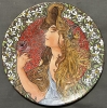 Plato de terracota pintado, art nouveau, sin firmar