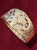 Brazalete de oro de 18 quilates con circonites 