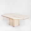 Mesa de comedor extensible, Jean-Claude Mahey, madera lacada y latón dorado, Francia, años 70