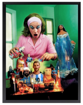 Marcos López, fotografía contemporánea surrealista, mujer en santuario, Messi, altar, 2005
