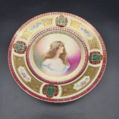 Plato art nouveau de porcelana pintado a mano de Schwarzburg, 1910 - 1920