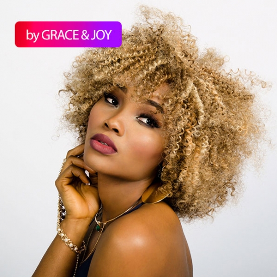 Cheveux fris&eacute;s et boucl&eacute;s : Comment avoir de belles boucles qui durent?