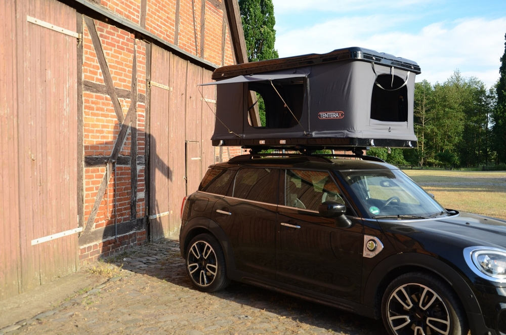 Rooftop tent for your own car
