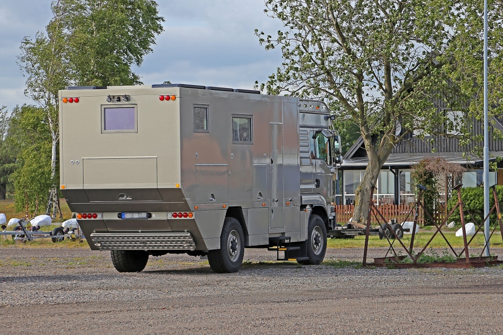 4x4 expedition camper