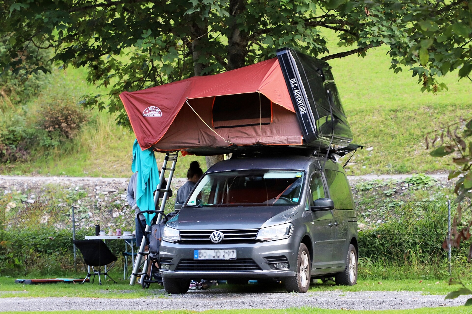 Family rooftop tent with annexe
