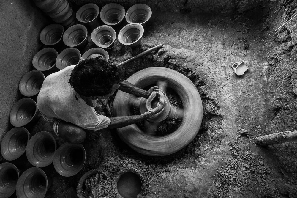 Pottery wheel class for beginners
